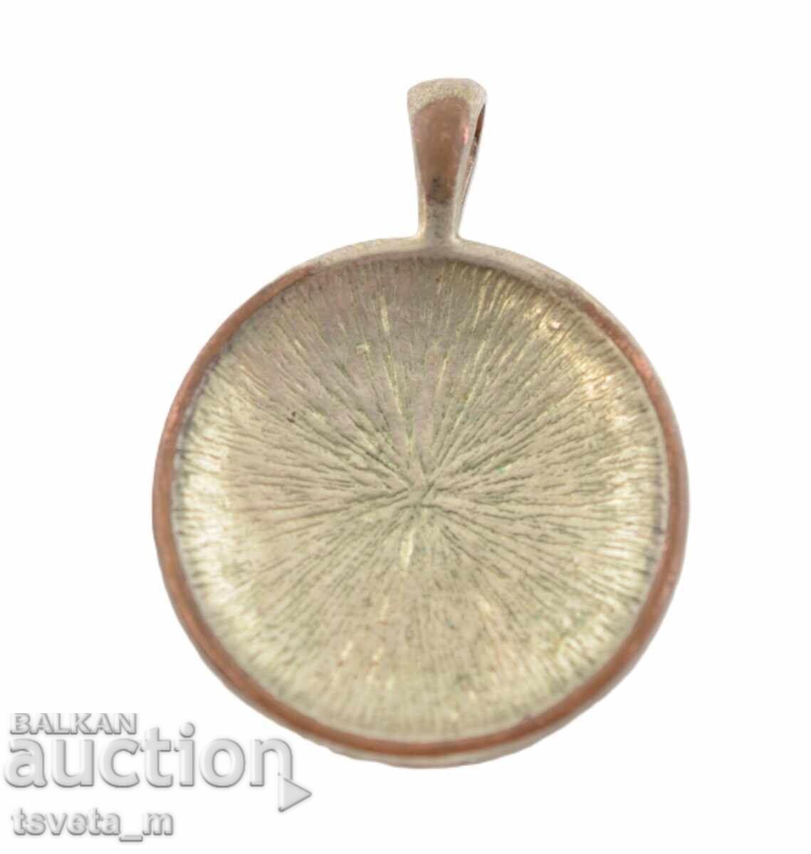 Medalion, pandantiv email celular cu preț 10.00 BGN | € 5.11