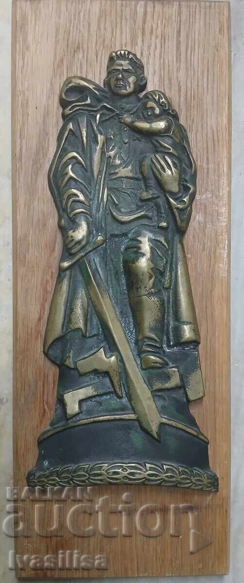 Скулптура барелеф РУСКИ ВОЙН ОСВОБОДИТЕЛ