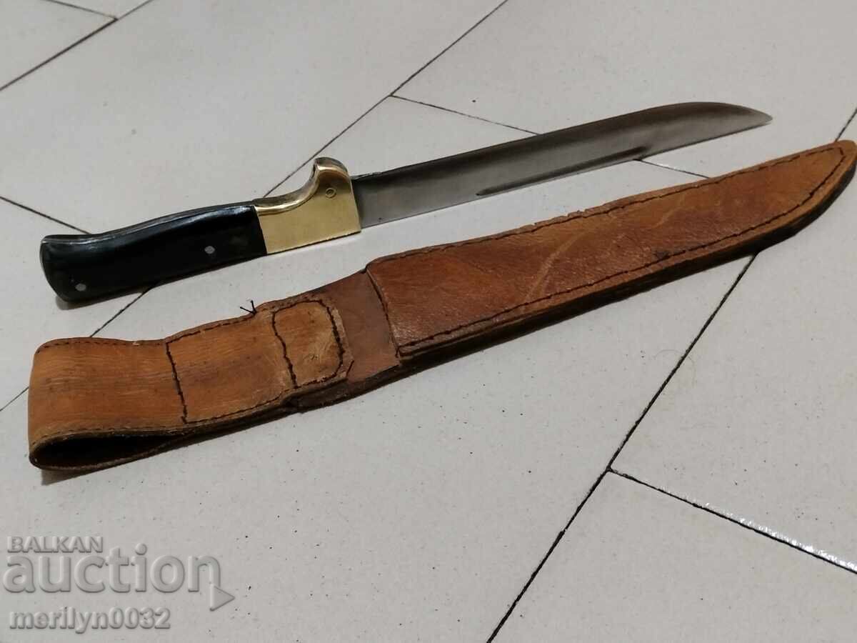 Auction  Hunting knife with sheath and buffalo horn scales