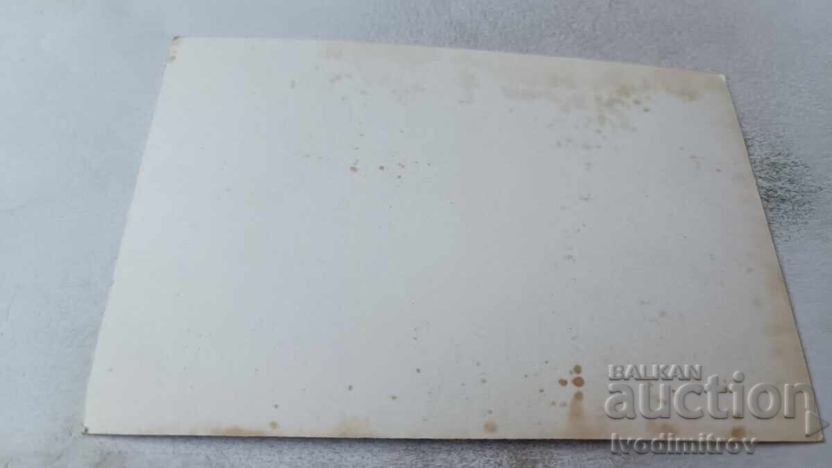 Снимка Момче с цена 1.85 лв. | € 0.95 Снимка Момче с цена 1.85 лв. | € 0.95