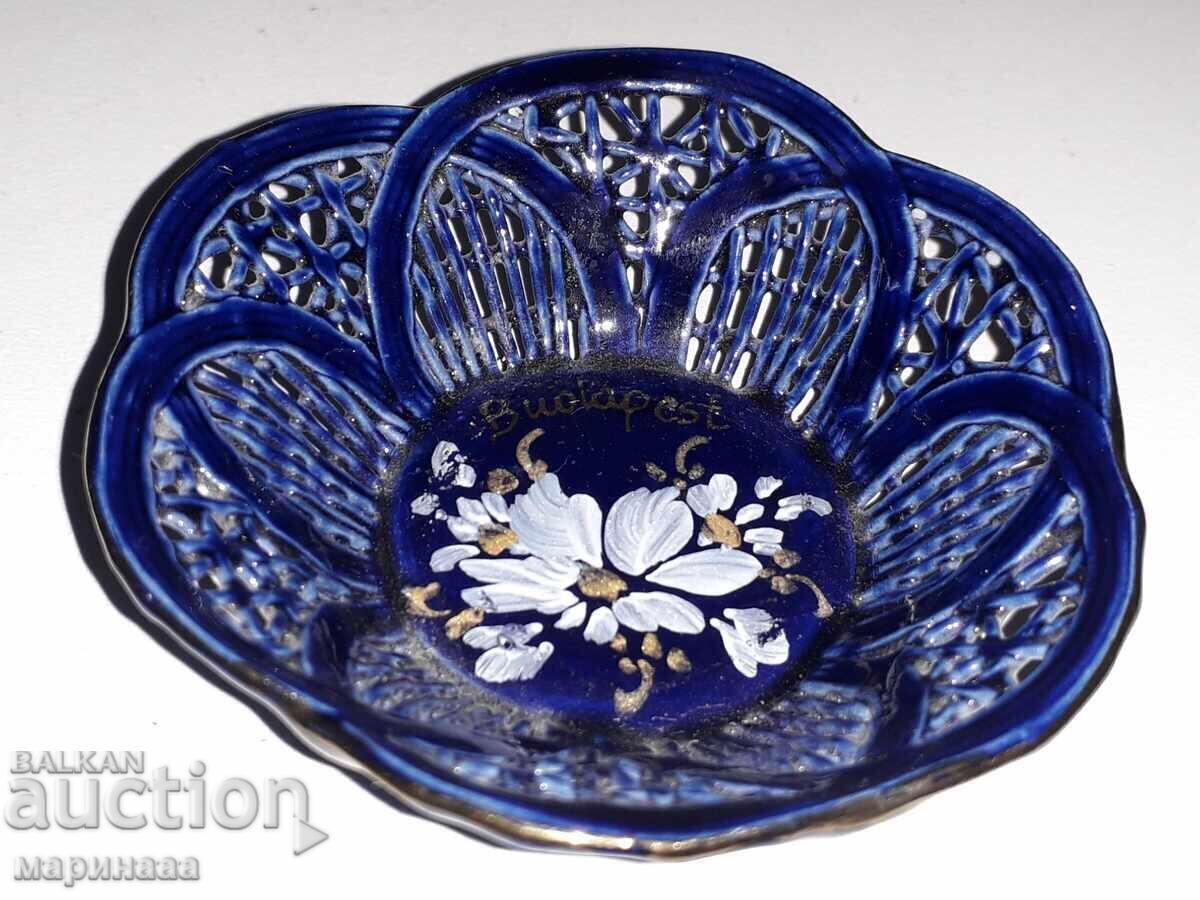 SMALL CUP. PORCELAIN, GOLD PLATING. HUNGARY