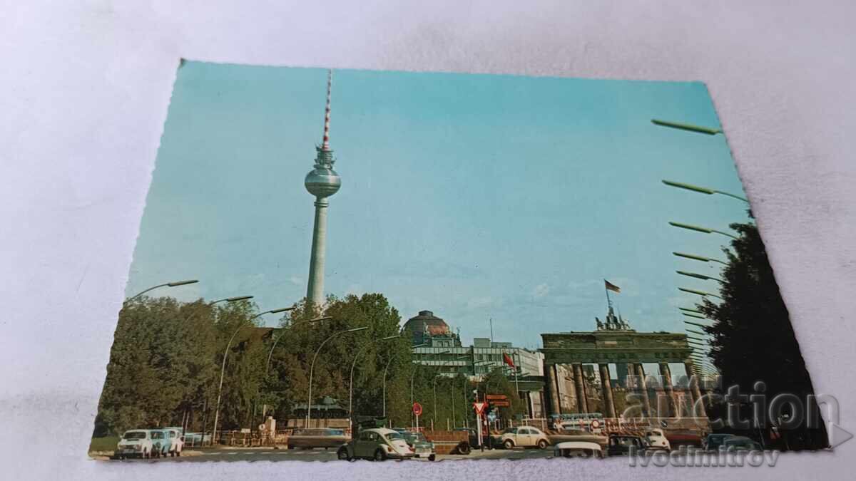Пощенска картичка Berlin Blick auf das Brandenburger Tor Пощенска картичка Berlin Blick auf das Brandenburger Tor