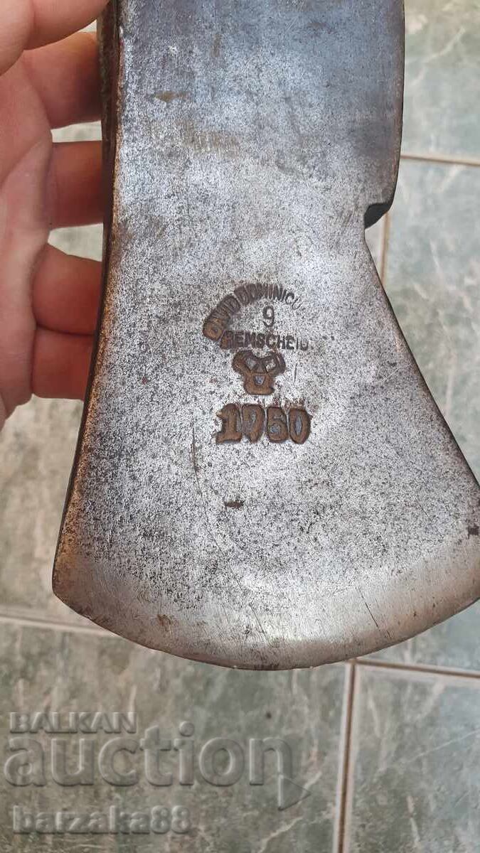 Old Axe Hatchet Dominicus with price 60.00 BGN | € 30.68 Old Axe Hatchet Dominicus with price 60.00 BGN | € 30.68