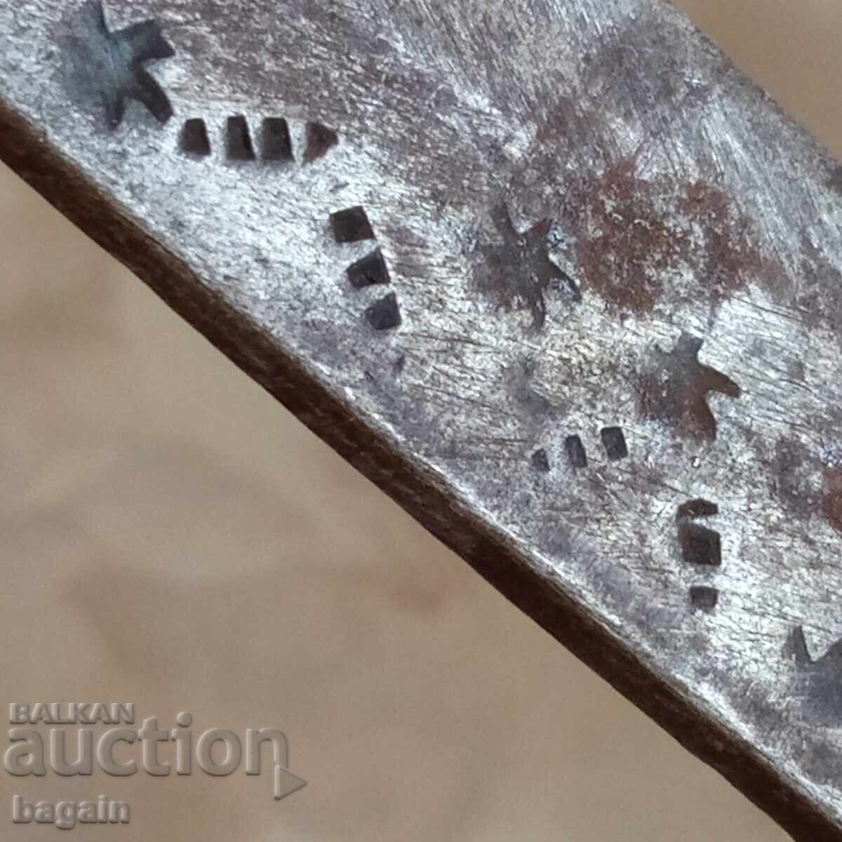 Knives, dagger, dirk, scabbard in a lot with price 180.00 BGN | € 92.03 Knives, dagger, dirk, scabbard in a lot with price 180.00 BGN | € 92.03