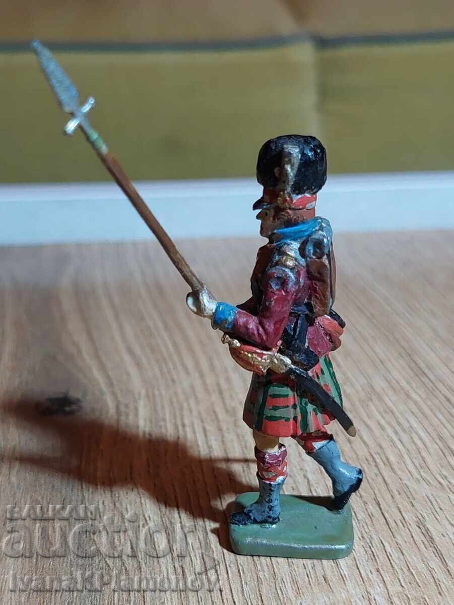 Licitație O figurină de plumb pentru colecționari