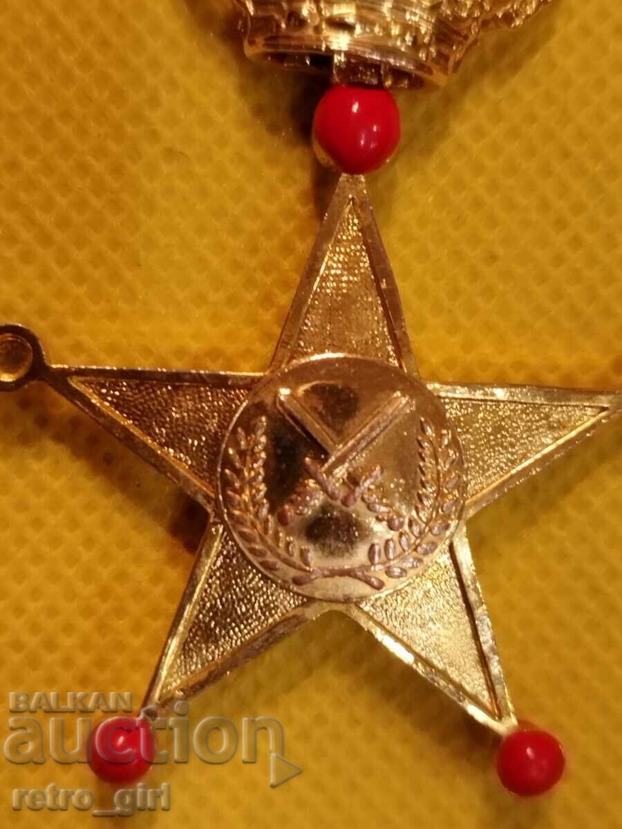 Παράδοση Βελγικός Σταυρός για Εξαιρετική Στρατιωτική Υπηρεσία στο Εξωτερικό, 3η Τάξη