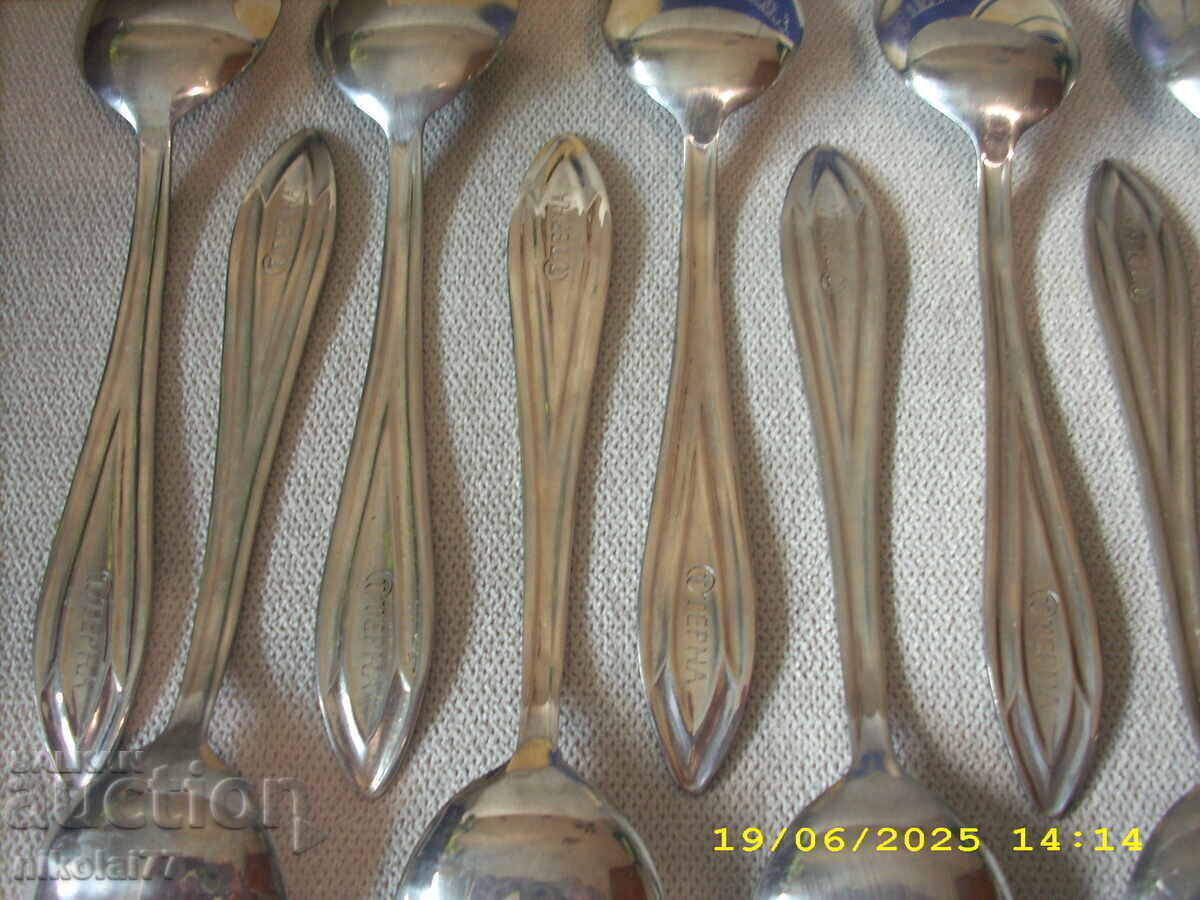 ТЕРНА В. Търново 12 броя средни лъжици нови кутия РЕДКАЖ - 7 ТЕРНА В. Търново 12 броя средни лъжици нови кутия РЕДКАЖ - 7