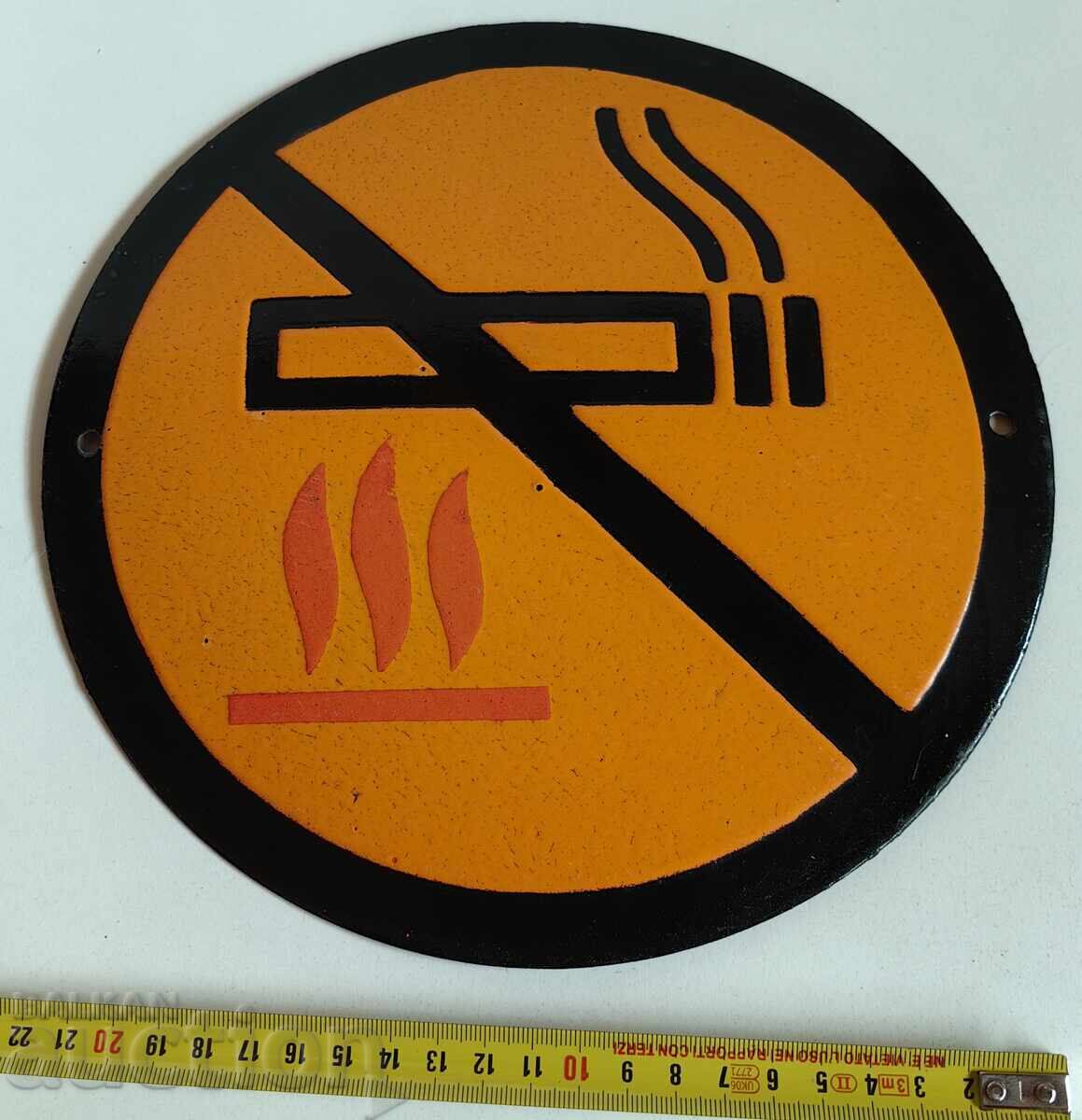 ΚΑΠΝΙΣΜΑ ΑΠΑΓΟΡΕΥΕΤΑΙ ΣΠΑΝΙΑ ΣΟΤΣ ΕΜΑΓΙΕ ΠΙΝΑΚΙΔΑ