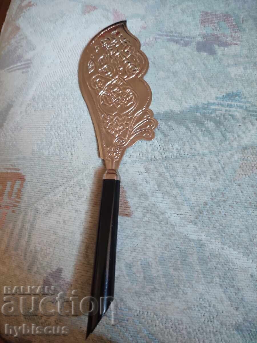 Licitație Lopatka za tort antikă, rusească, SSSR Licitație Lopatka za tort antikă, rusească, SSSR