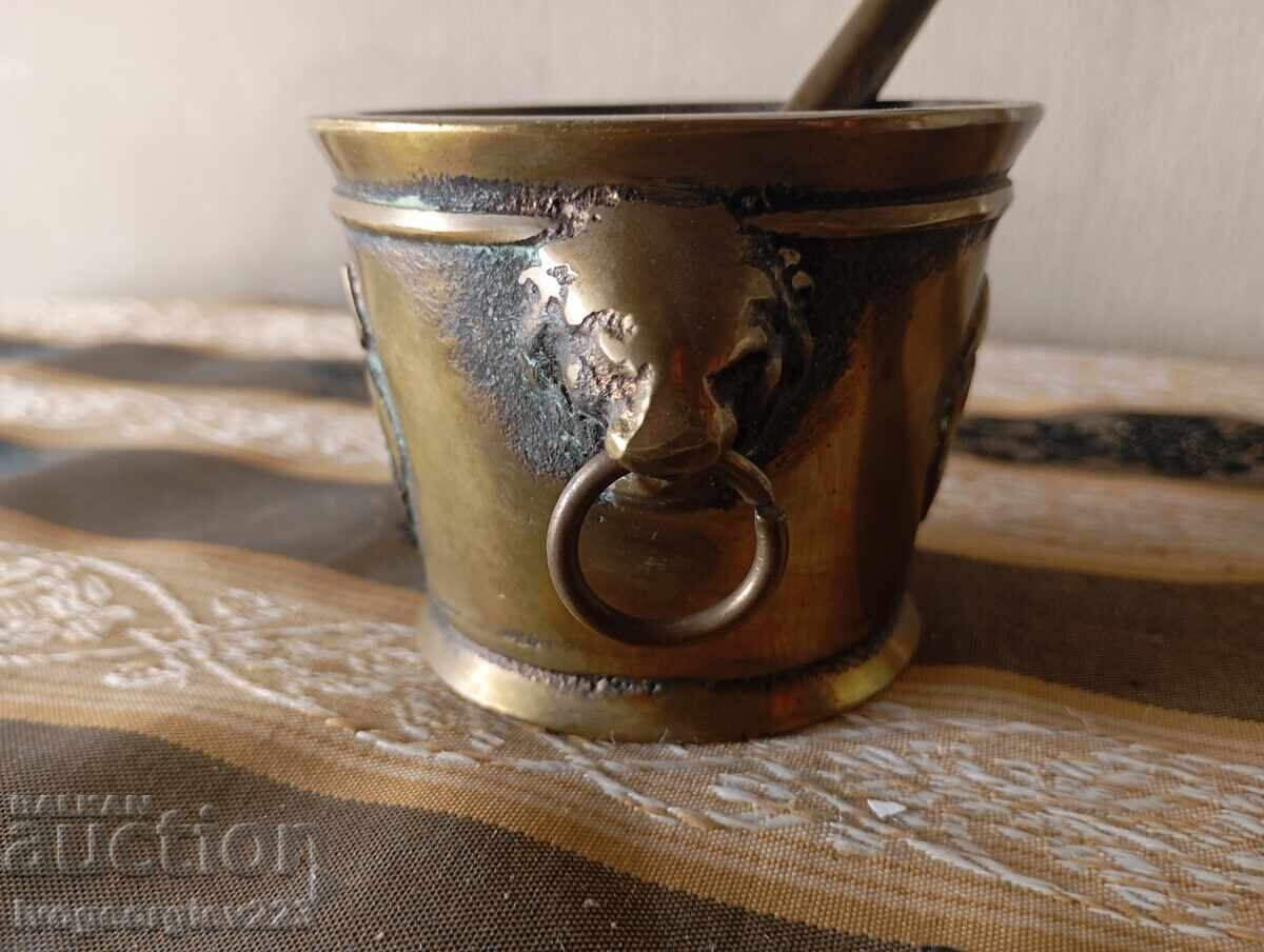 Mojar medical cu pistil cu preț 50.00 BGN | € 25.56 Mojar medical cu pistil cu preț 50.00 BGN | € 25.56