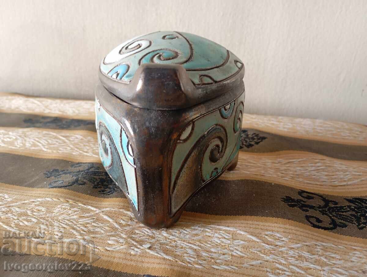 Κεραμικό κουτί για κοσμήματα