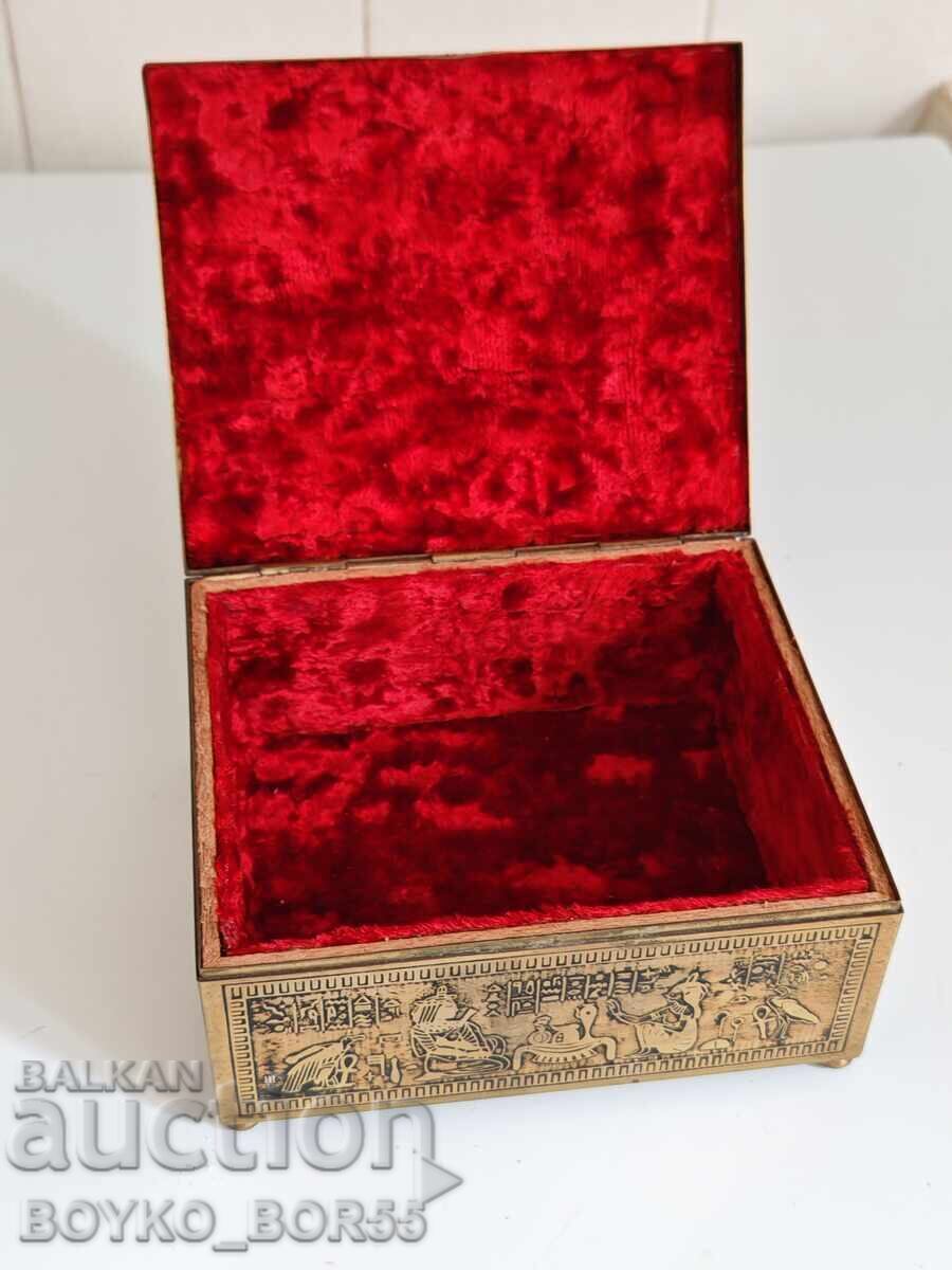 Antique Egyptian Jewelry Box Bronze with Gilding with price 139.00 BGN | € 71.07 Antique Egyptian Jewelry Box Bronze with Gilding with price 139.00 BGN | € 71.07