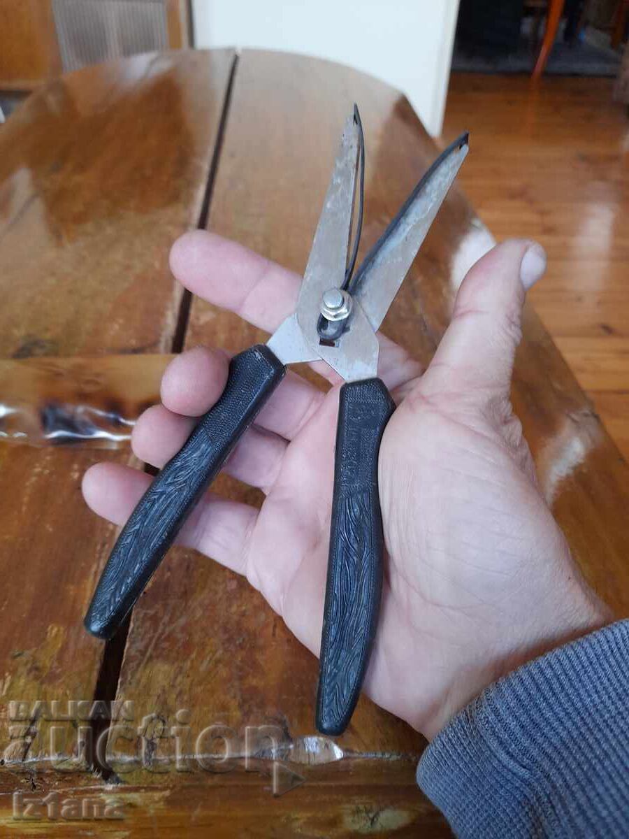 Аукцион Стара Лозарска,овощарска Ножица,Ножици