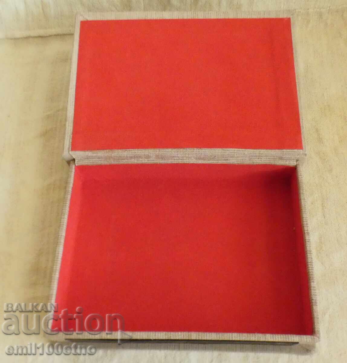 Кутия за бижута с щампована кожена украса - 5 Кутия за бижута с щампована кожена украса - 5