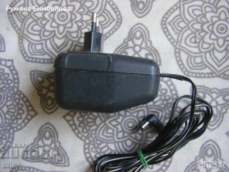 Аукцион Работещ адаптор Panasonic - АС 220V/AC 9V, 300mA с жак 5.5мм Аукцион Работещ адаптор Panasonic - АС 220V/AC 9V, 300mA с жак 5.5мм