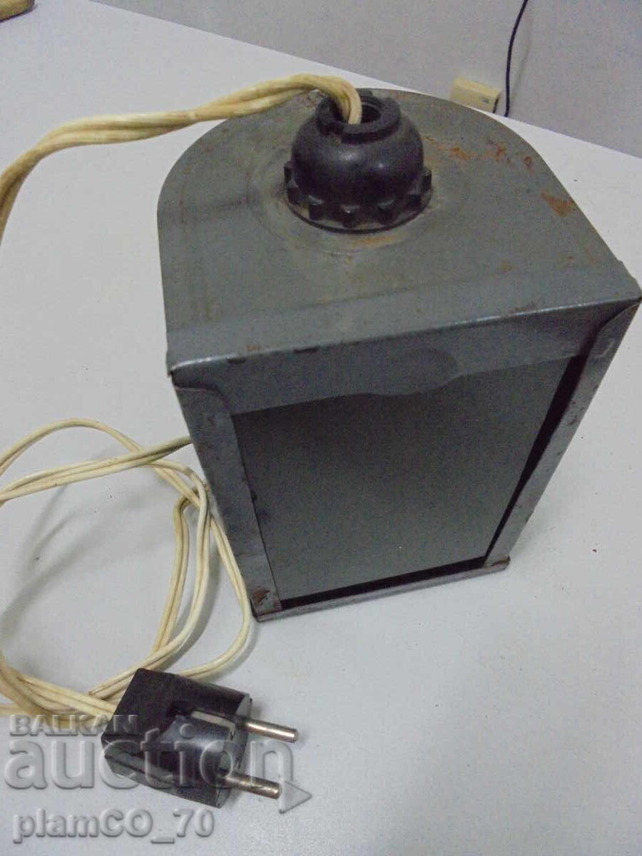 №*8100 Lampă foto veche rusească cu filtru pentru cameră obscură №*8100 Lampă foto veche rusească cu filtru pentru cameră obscură
