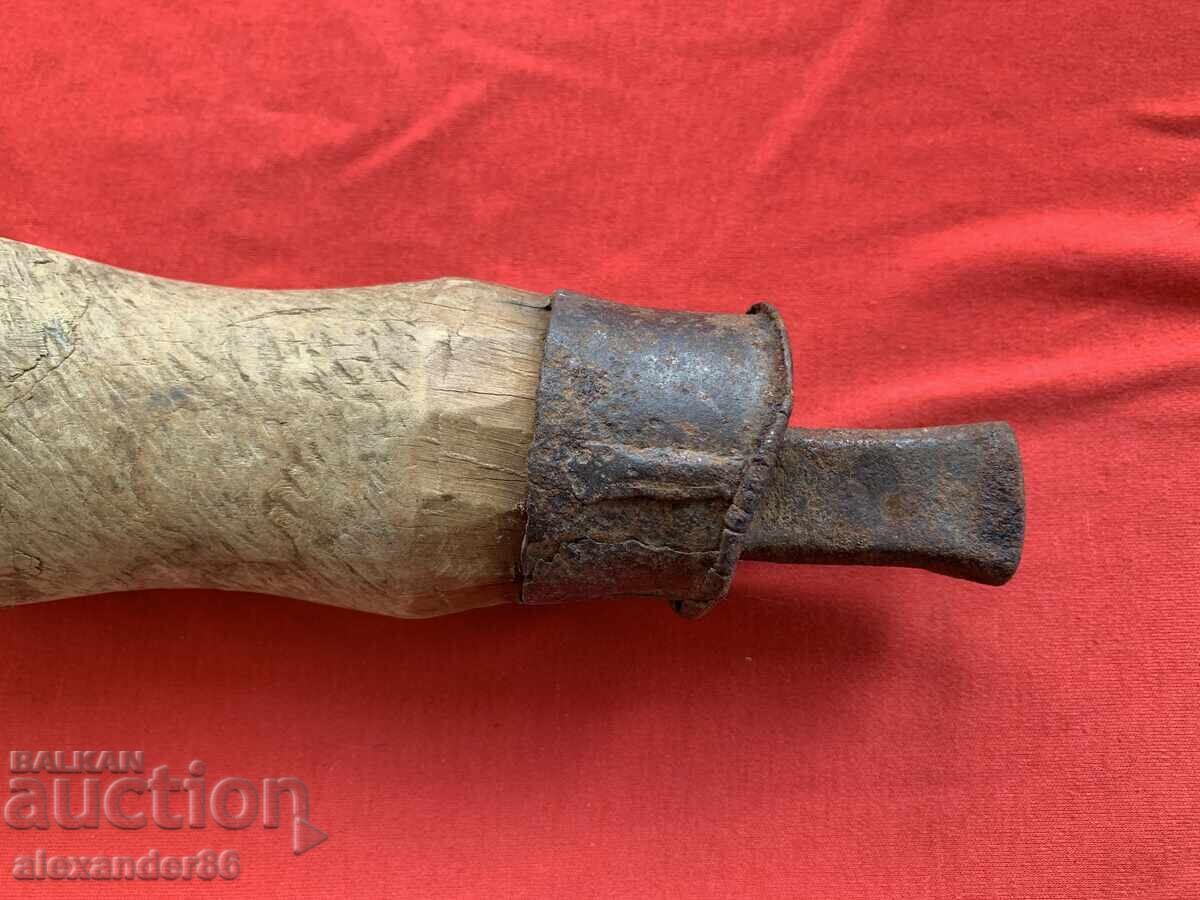 Παλιό αμόνι για κόψιμο δρεπανιού με τιμή 20.00 BGN | € 10.23 Παλιό αμόνι για κόψιμο δρεπανιού με τιμή 20.00 BGN | € 10.23