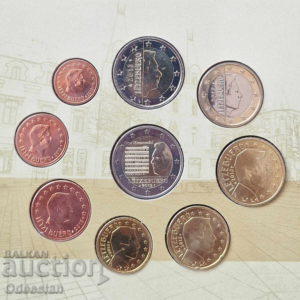 Λουξεμβούργο-2013 • Τραπεζικό σετ 8 νομισμάτων + 2€ αναμνηστικό