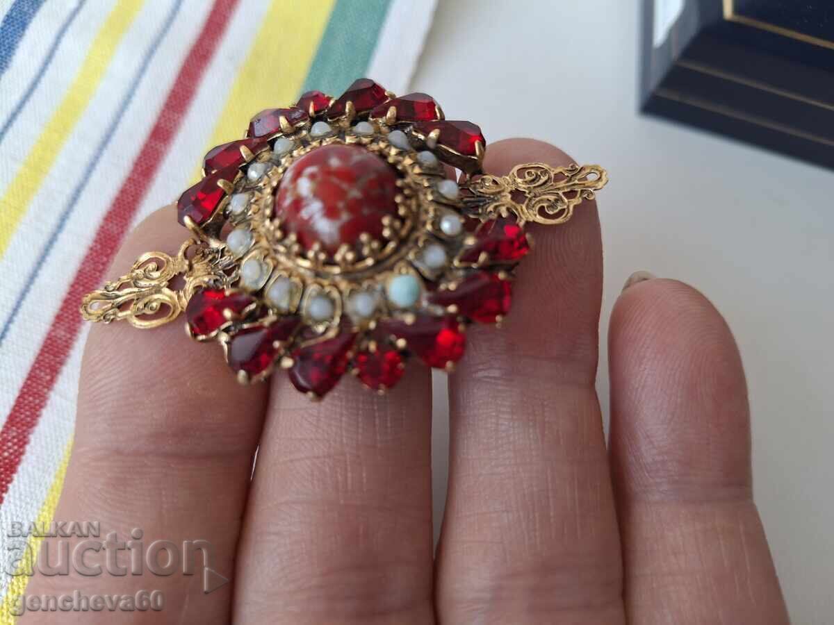Vintage Brooch Bohemian Crystal, Garnet, Gold Plated - 5