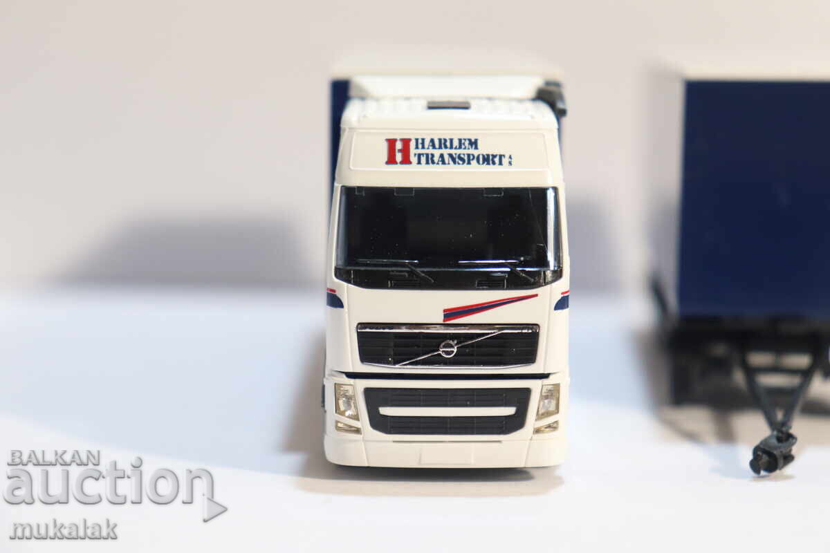 Delivery of AWM H0 1/87 VOLVO TRUCK MODEL CAR Delivery of AWM H0 1/87 VOLVO TRUCK MODEL CAR