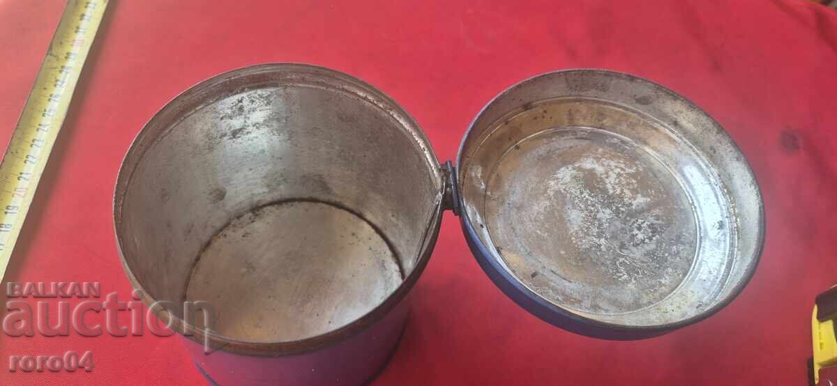 Licitație CUTIE DE CONSERVE - REGATUL SERBIEI