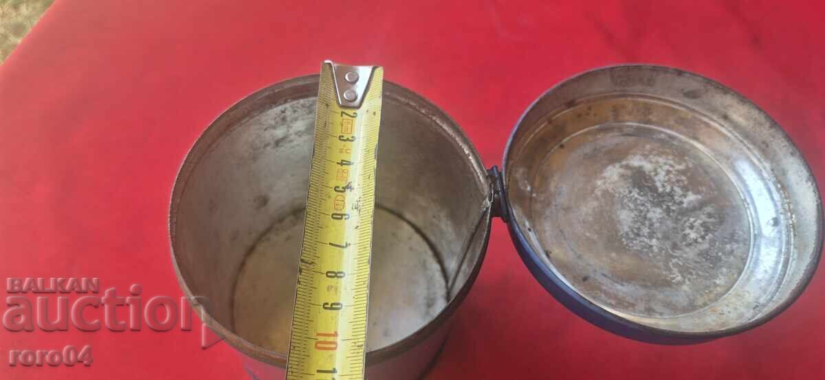 Livrarea CUTIE DE CONSERVE - REGATUL SERBIEI