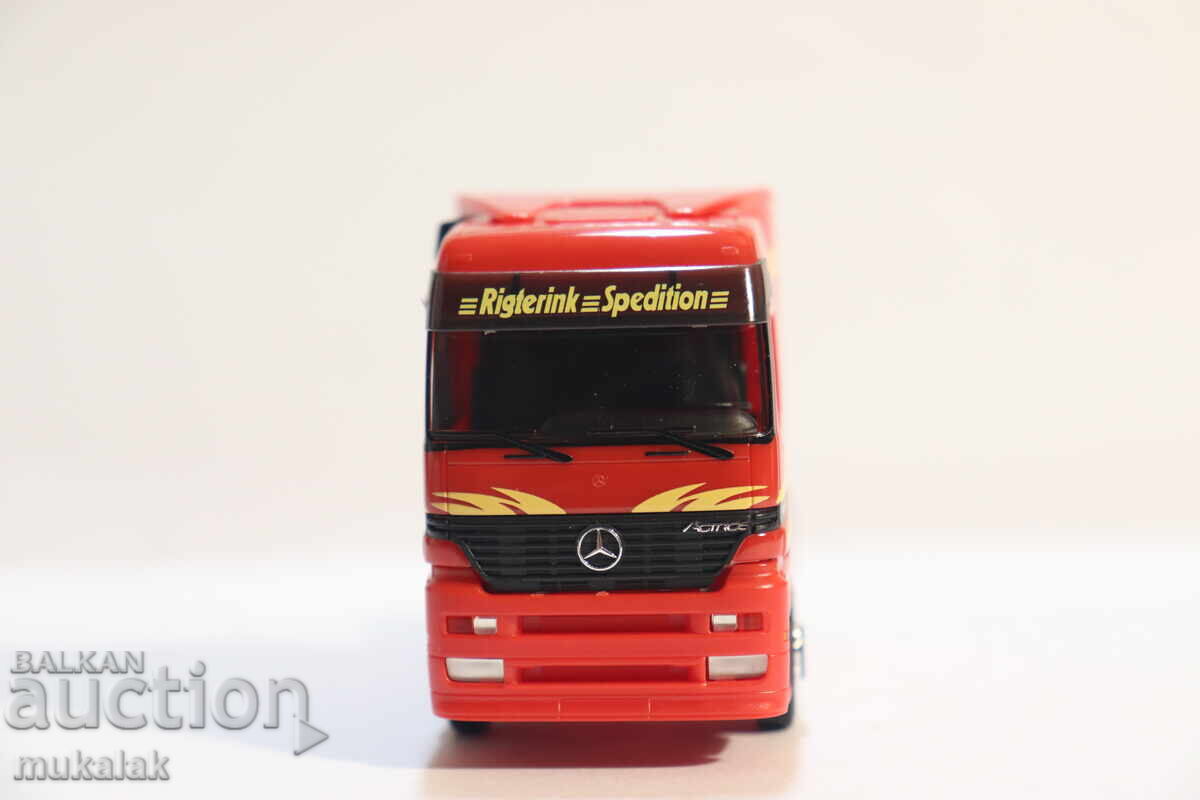 HERPA H0 1/87 MERCEDES ACTROS TRACTOR TRUCK MODEL with price 15.00 BGN | € 7.67