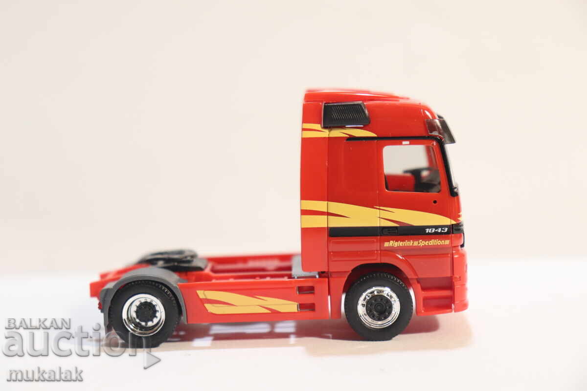 Auction  HERPA H0 1/87 MERCEDES ACTROS TRACTOR TRUCK MODEL