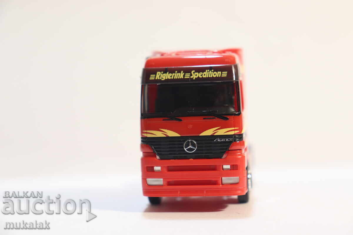 HERPA H0 1/87 MERCEDES ACTROS TRACTOR TRUCK MODEL - 6