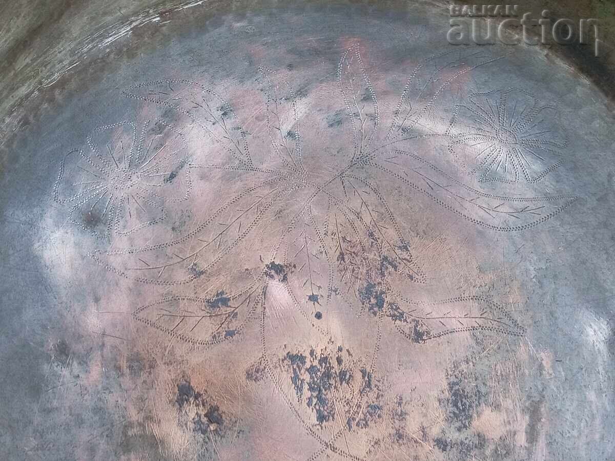 Δώρο από την κουνιάδα της νύφης: χάλκινο τηγάνι για γλυκό λουτενίτσα με τιμή 121.00 BGN | € 61.87 Δώρο από την κουνιάδα της νύφης: χάλκινο τηγάνι για γλυκό λουτενίτσα με τιμή 121.00 BGN | € 61.87