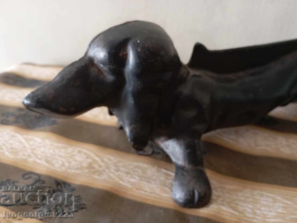 Стъргалка за обувки във формата на дакел с цена 140.00 лв. | € 71.58