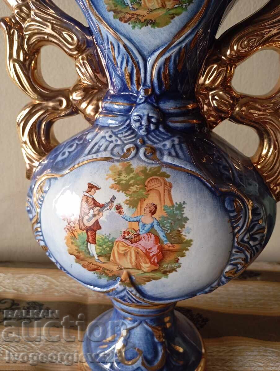 Vintage porcelain vase with price 90.00 BGN | € 46.02