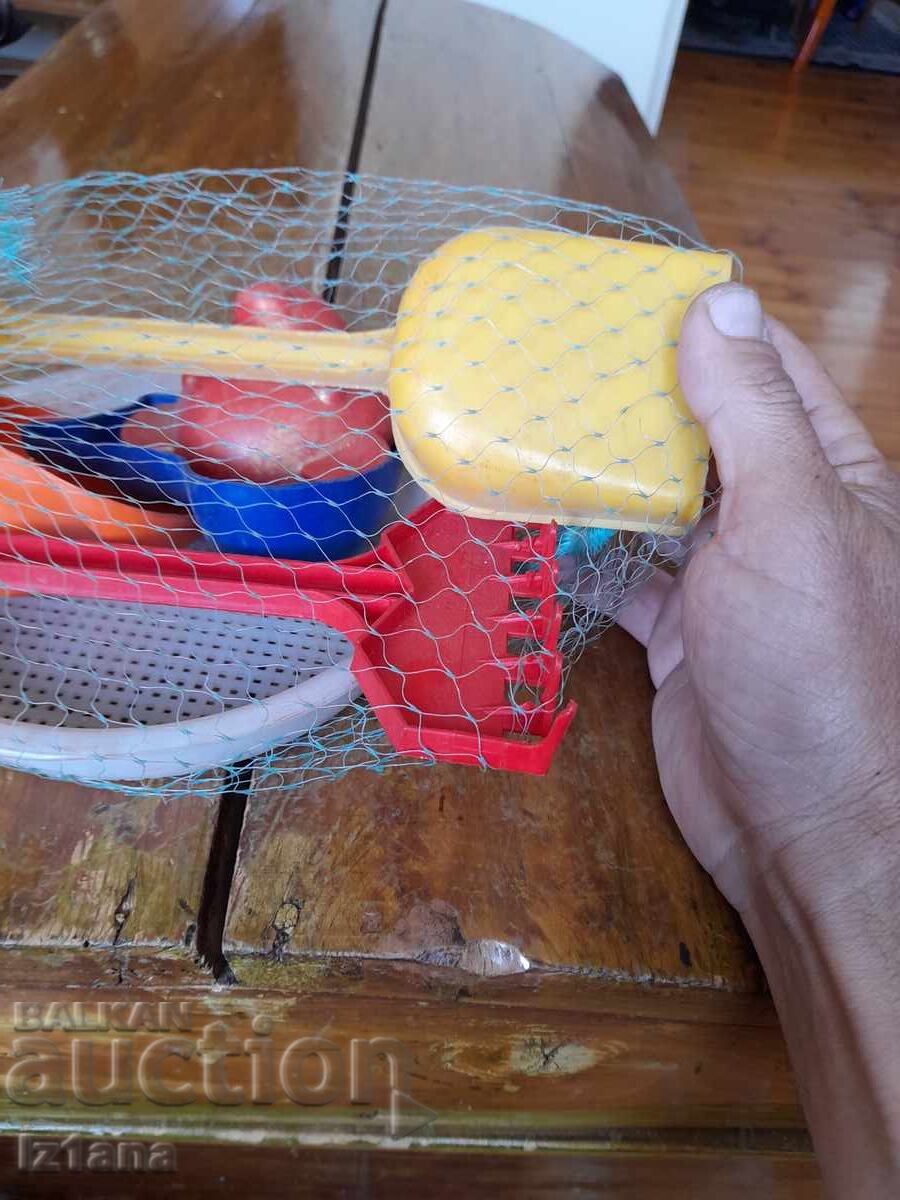 Πολύ καλό σετ παιδικών παιχνιδιών για την άμμο με τιμή 65.00 BGN | € 33.23 Πολύ καλό σετ παιδικών παιχνιδιών για την άμμο με τιμή 65.00 BGN | € 33.23