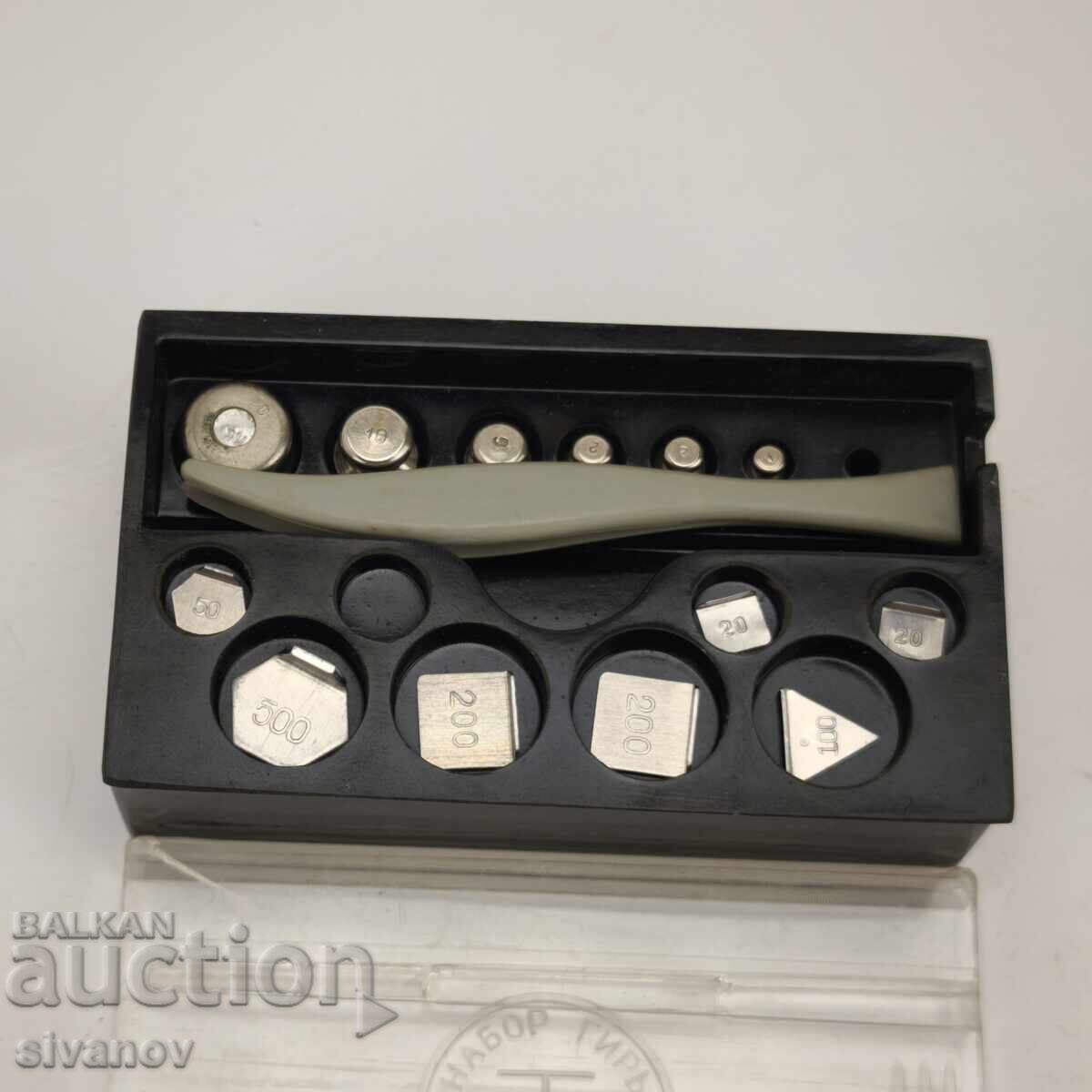 Set de greutăți calibrate pentru balanță farmaceutică 20mg-20g #6025 cu preț 19.99 BGN | € 10.22