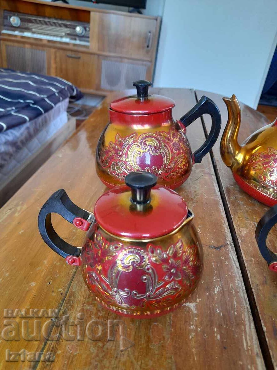 Starter set of Russian teapots with price 100.00 BGN | € 51.13