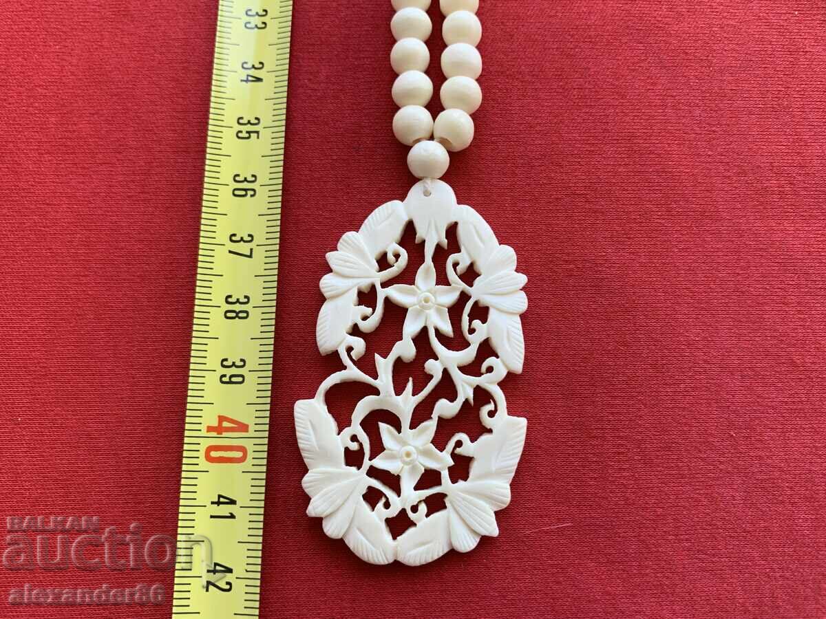 Аукцион Стар гердан от кост Аукцион Стар гердан от кост