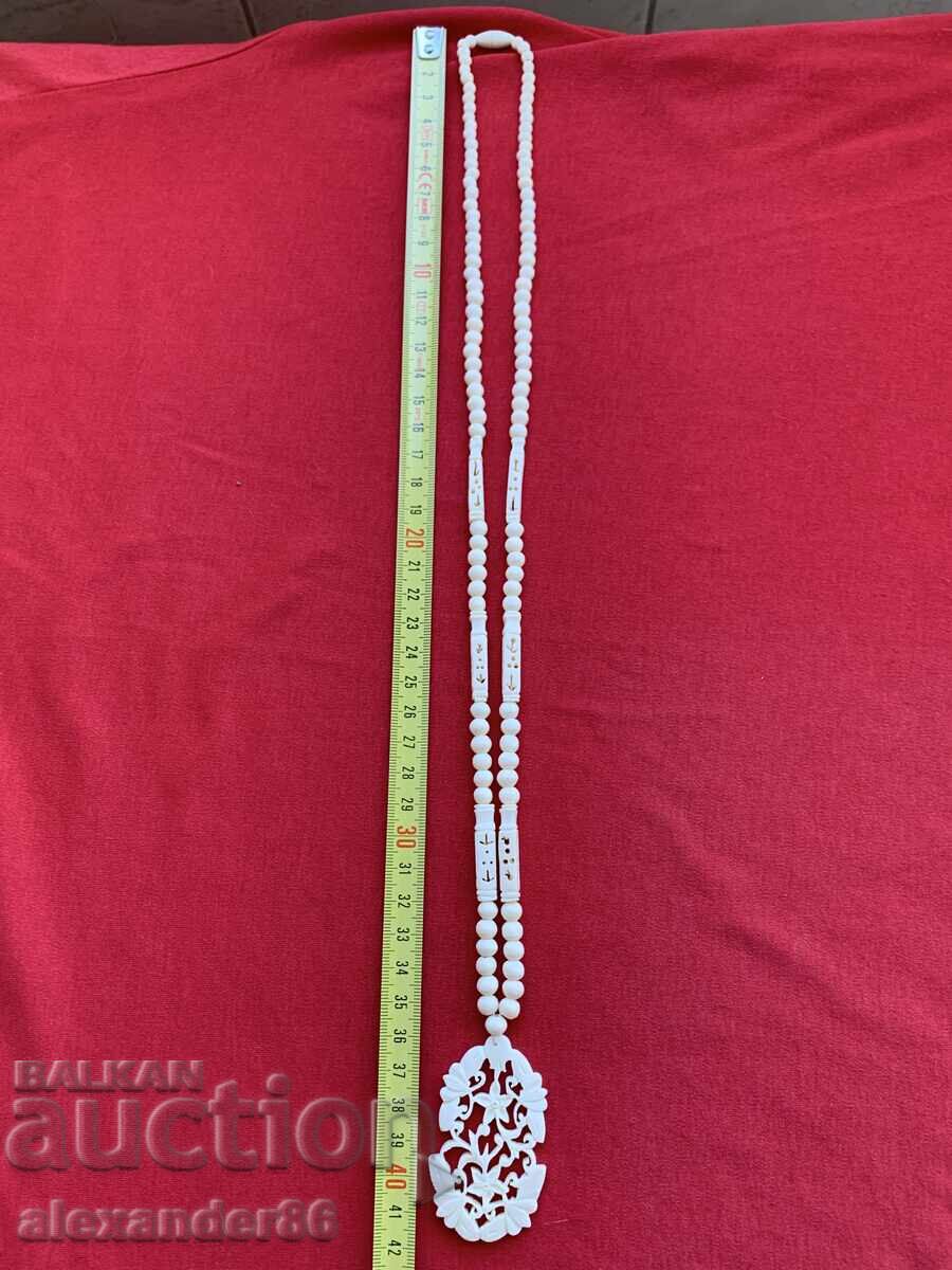 Доставка на Стар гердан от кост Доставка на Стар гердан от кост