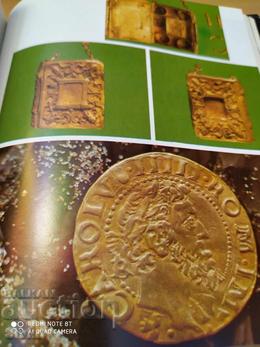 Rober Στενιού, Τα Θησαυρίσματα της Αρμάδας - S με τιμή 4.99 BGN | € 2.55 Rober Στενιού, Τα Θησαυρίσματα της Αρμάδας - S με τιμή 4.99 BGN | € 2.55