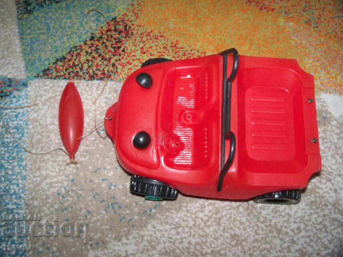 Голяма соц пластмасова кола играчка за дърпане - 6