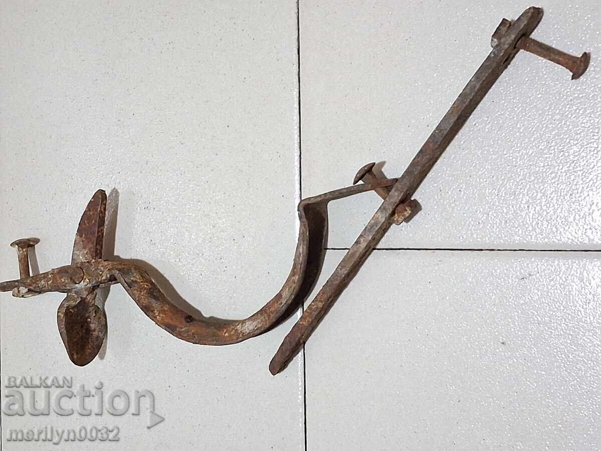 Δημοπρασία Μάνταλο από σφυρήλατο σίδερο αντίκα, κλειδαριά, μάνδαλο για πύλη αντίκα Δημοπρασία Μάνταλο από σφυρήλατο σίδερο αντίκα, κλειδαριά, μάνδαλο για πύλη αντίκα