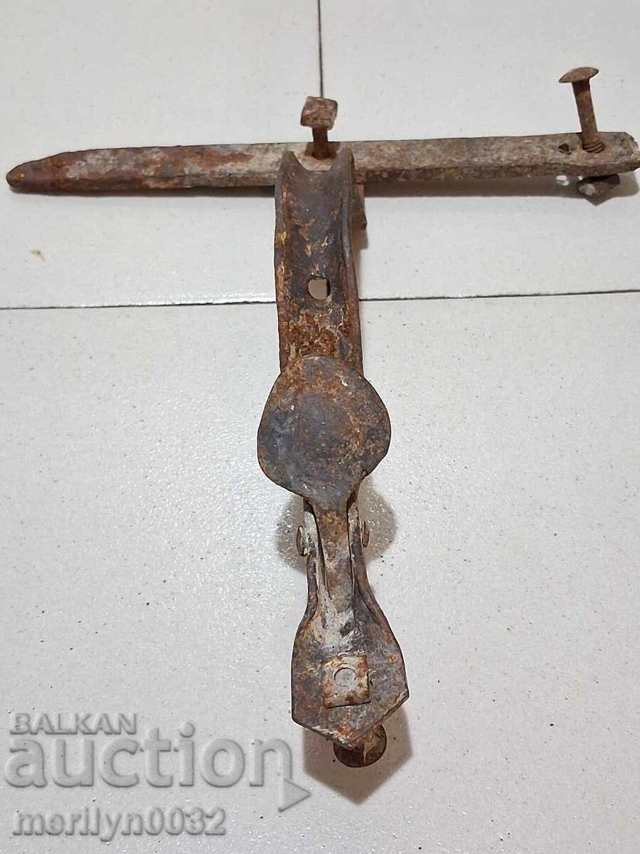 Μάνταλο από σφυρήλατο σίδερο αντίκα, κλειδαριά, μάνδαλο για πύλη αντίκα - 6 Μάνταλο από σφυρήλατο σίδερο αντίκα, κλειδαριά, μάνδαλο για πύλη αντίκα - 6