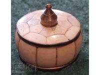 Cutie veche pentru pastile, bronz și os