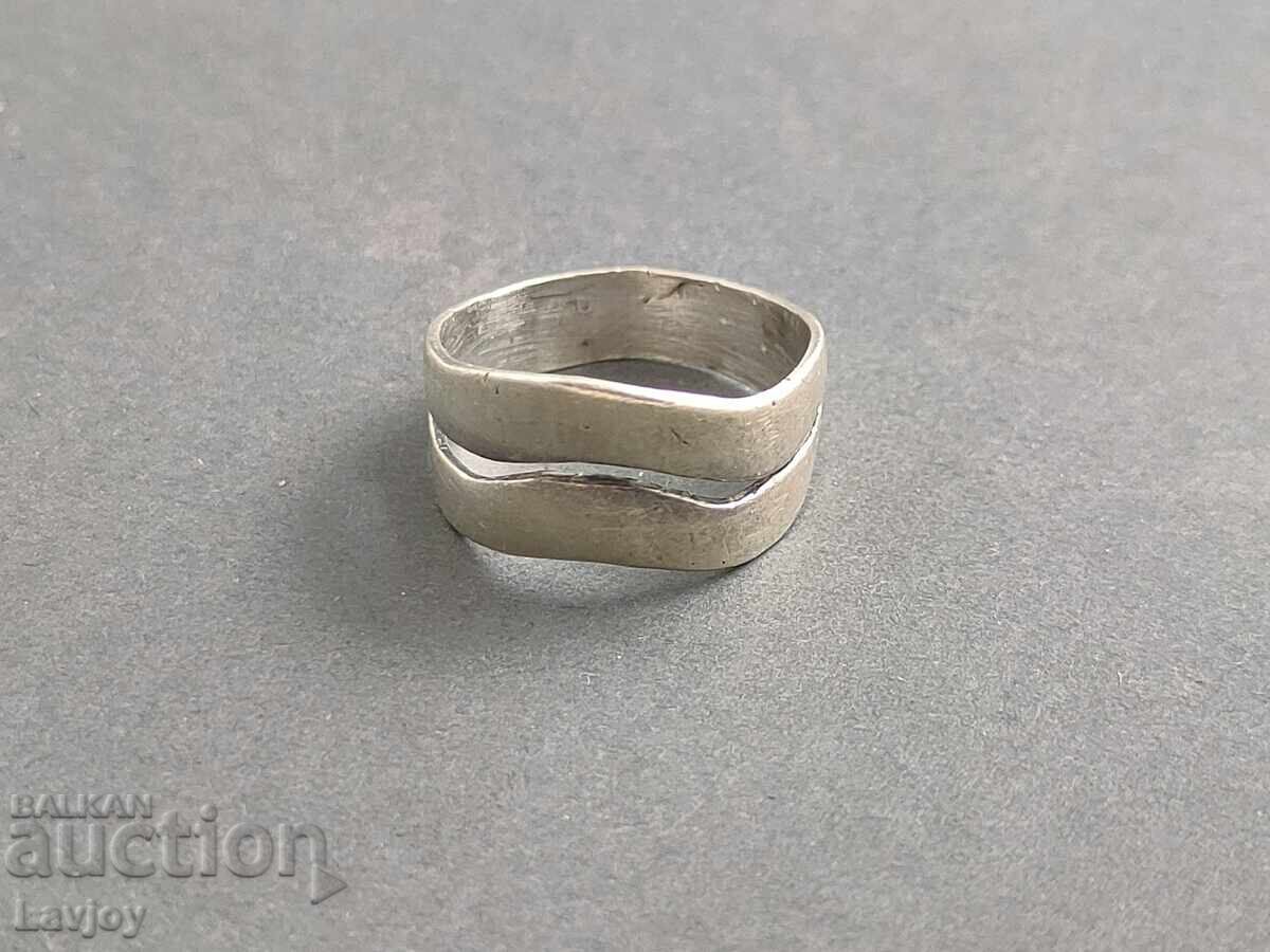 Inel retro de argint Inel retro de argint
