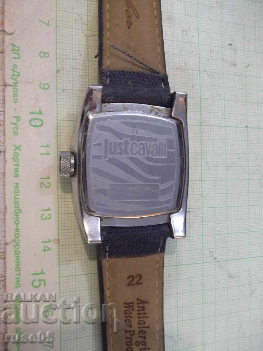 Доставка на Часовник "Just Cavalli" кварцов работещ Доставка на Часовник "Just Cavalli" кварцов работещ