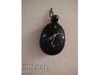 Ceas unic din bidon de campanie