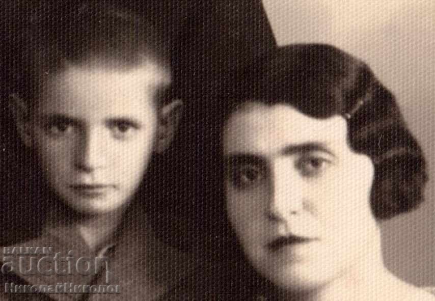 FOTOGRAFIE DE FAMILIE VECHE, CARTOLINA, SOFIA, FOTO GEORGIEV E048 - 7