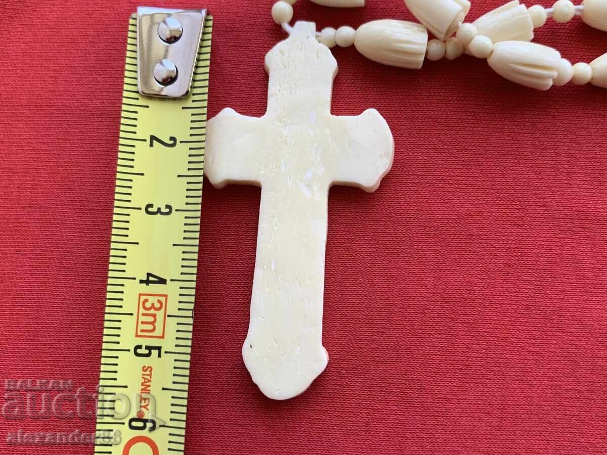 Доставка на Кръст и синджир от кост