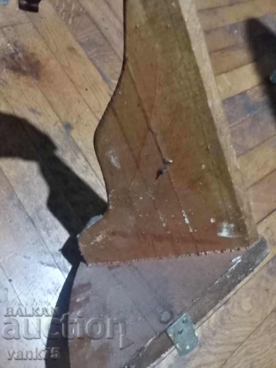 Auction  Retro wooden shelf