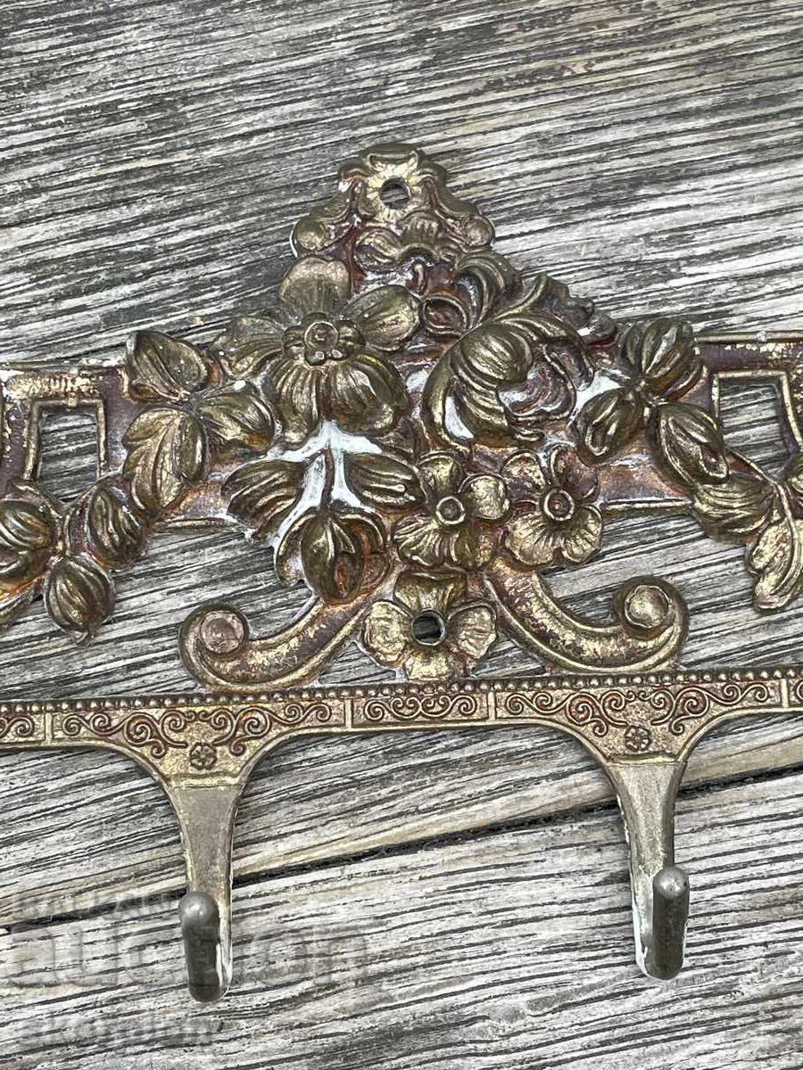 Uscător de haine italian vechi cu preț 20.00 BGN | € 10.23