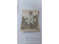 Снимка Четирима млади мъже голи до кръста